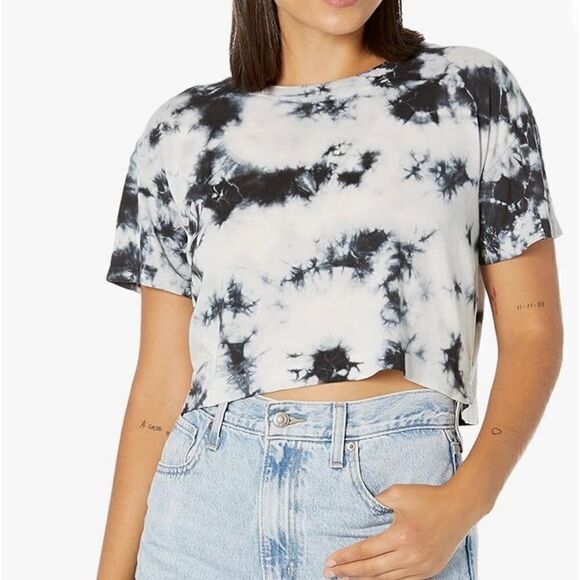 Splendid Tie dye black and white cropped t shirt with scrunchie NWT size medium - Picture 1 of 14